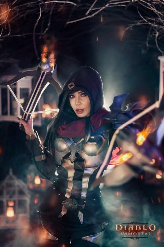 Myrtle Sarrosa (PH) in Demon Hunter cosplay